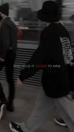 Mẫu Lyrics 2 ảnh