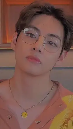 1 vid + 12 ảnh