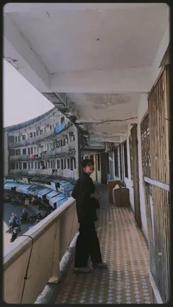 Slow Khung Film