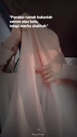 WANITA SHOLIHAH