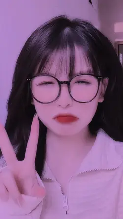 1 vd dừng hình + mầu