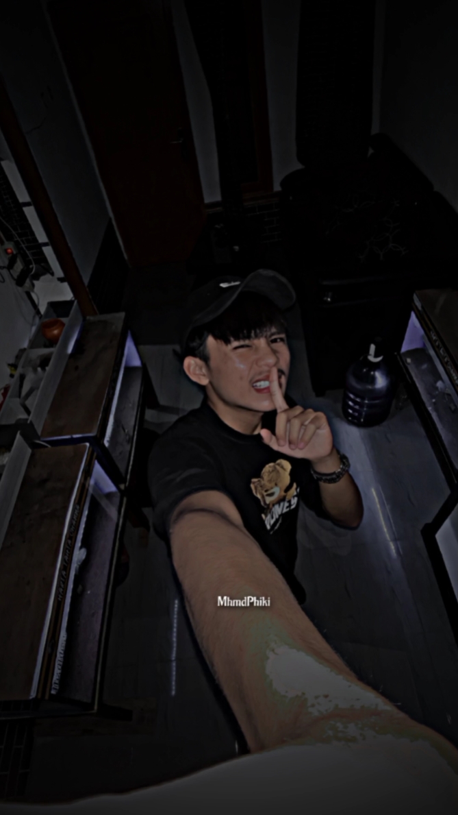 # DJLily 