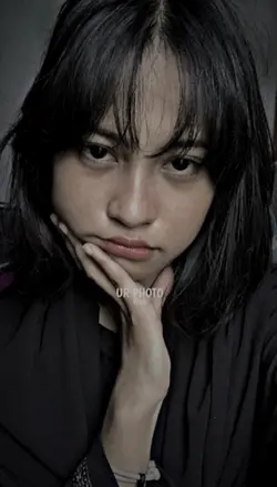 DJ put your hands up