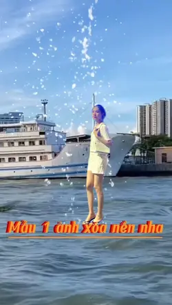 Mẫu Bay Trên Không