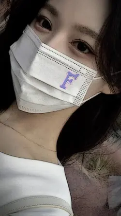 Stiker masker lucuuk