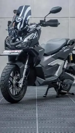 Cinematic honda adv