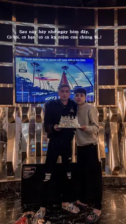 Caption + Tri kỉ