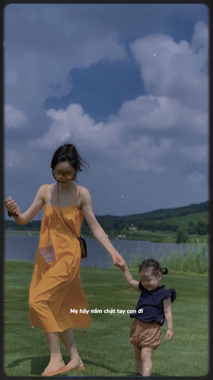 Cuộn phim “Mẹ và Bé“