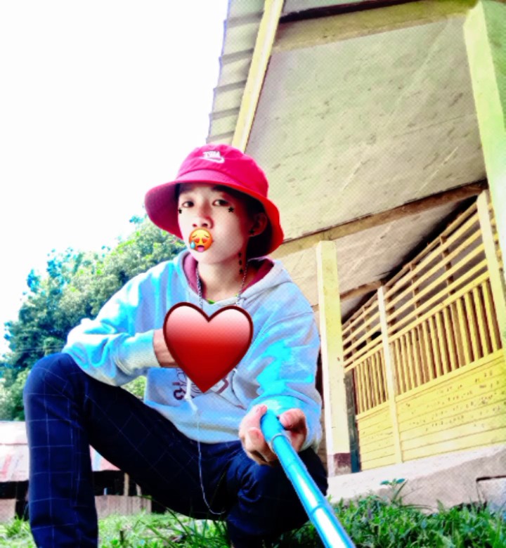 ມີຄົນມັກບໍ