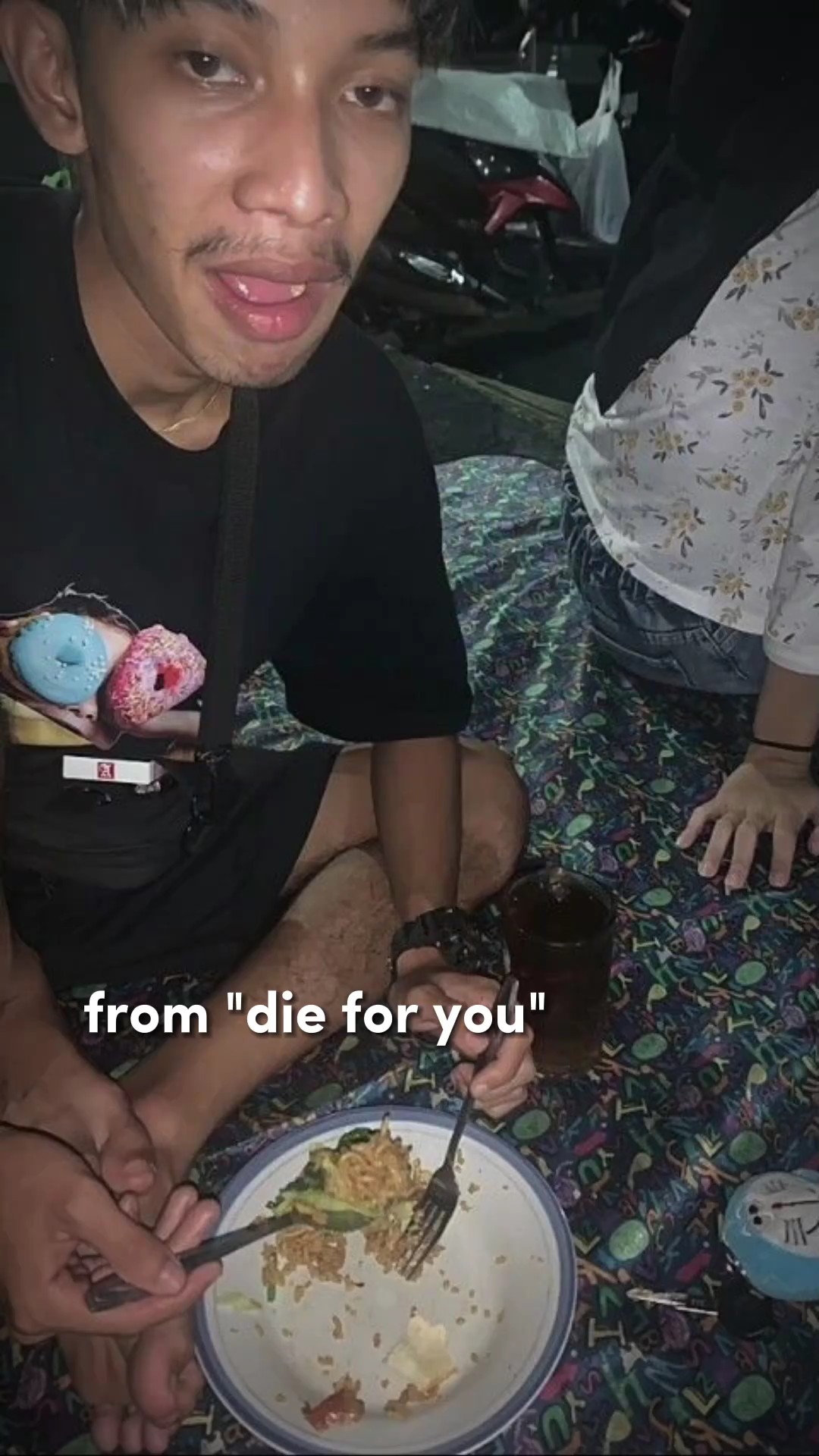 mula sa "mamatay para sa iyo" 