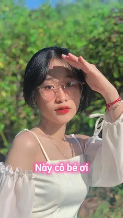 Mẫu 2 ảnh giật