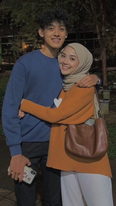 21 foto bareng ayang