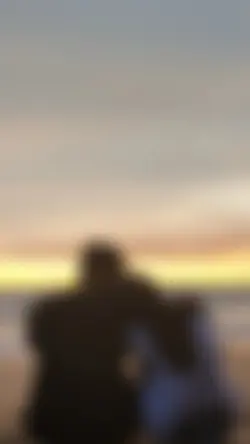 100% blur