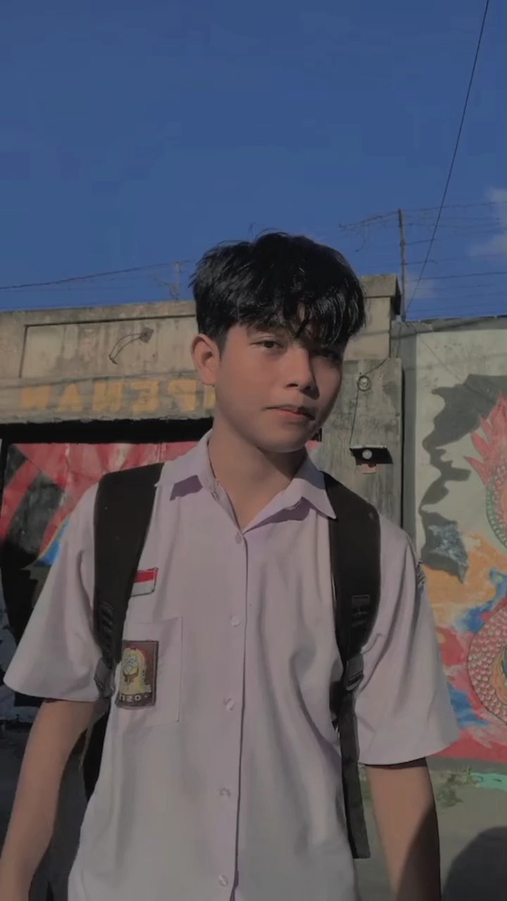 1 Video 4 foto