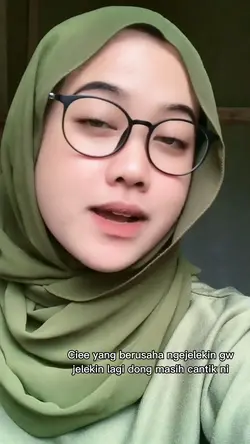 Freezeframeslowzoom