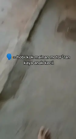 gak usah ngejek lah|