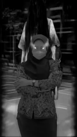 kuntilanak dibelkang