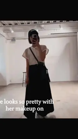 she looks so pretty with her makeup on
