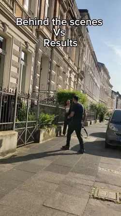 Behind the scenes 
V