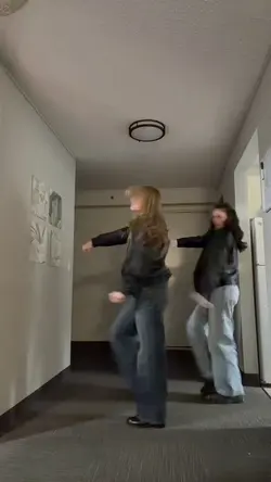 Double Dutch Bus 