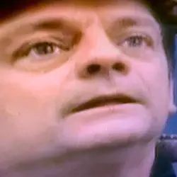 ITS SWEEPING TIME!😼