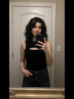 Moody Night Selfie Loop