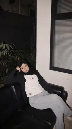 lirik estetik
