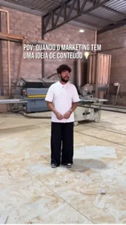 Meme batendo palma