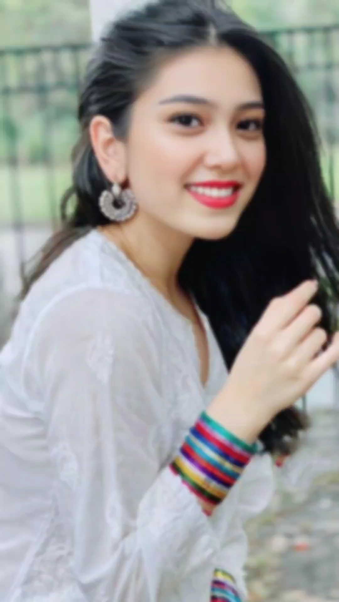 รักใครสักคน