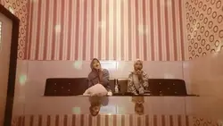 karaoke bareng besti