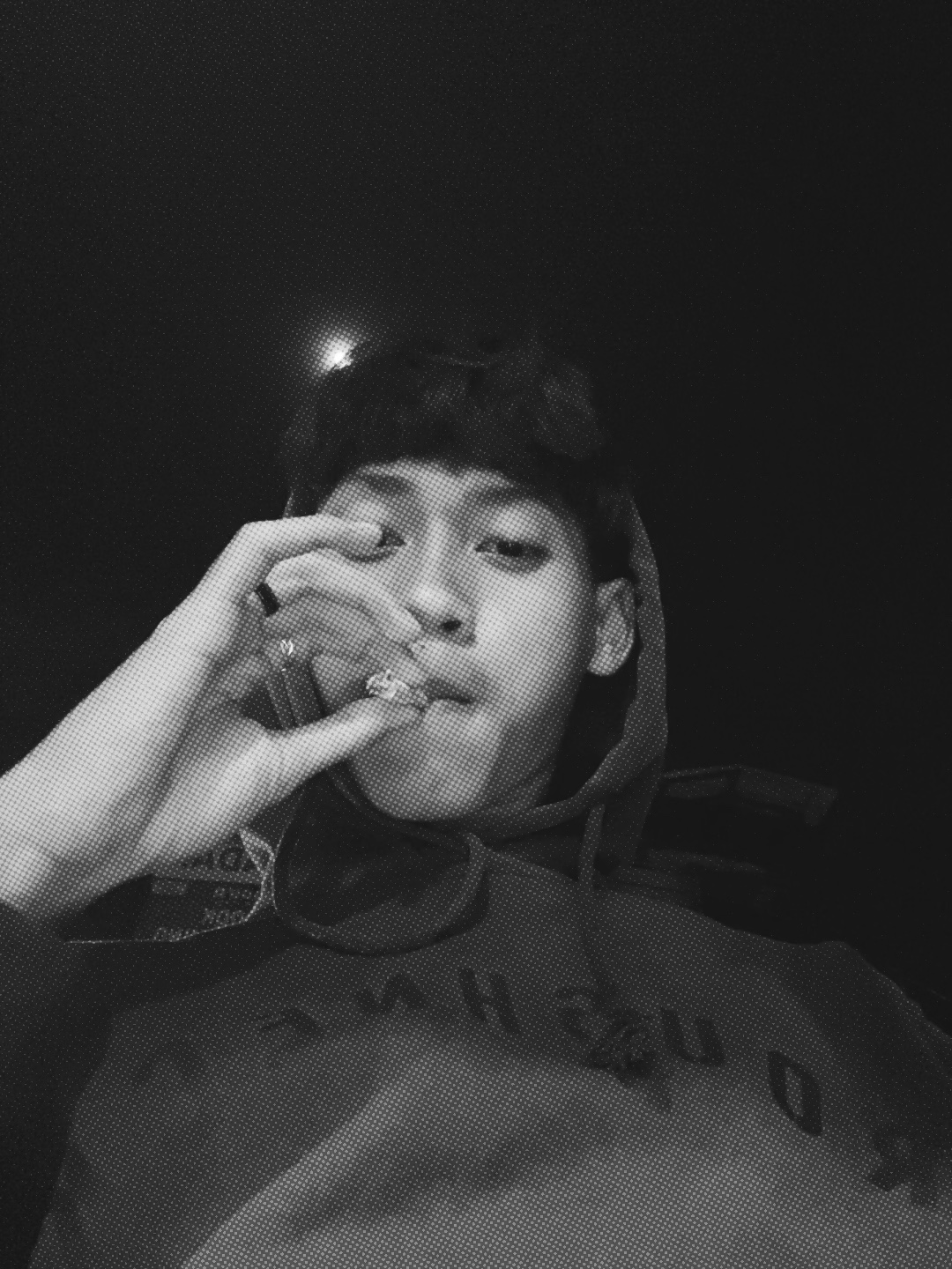 B & w