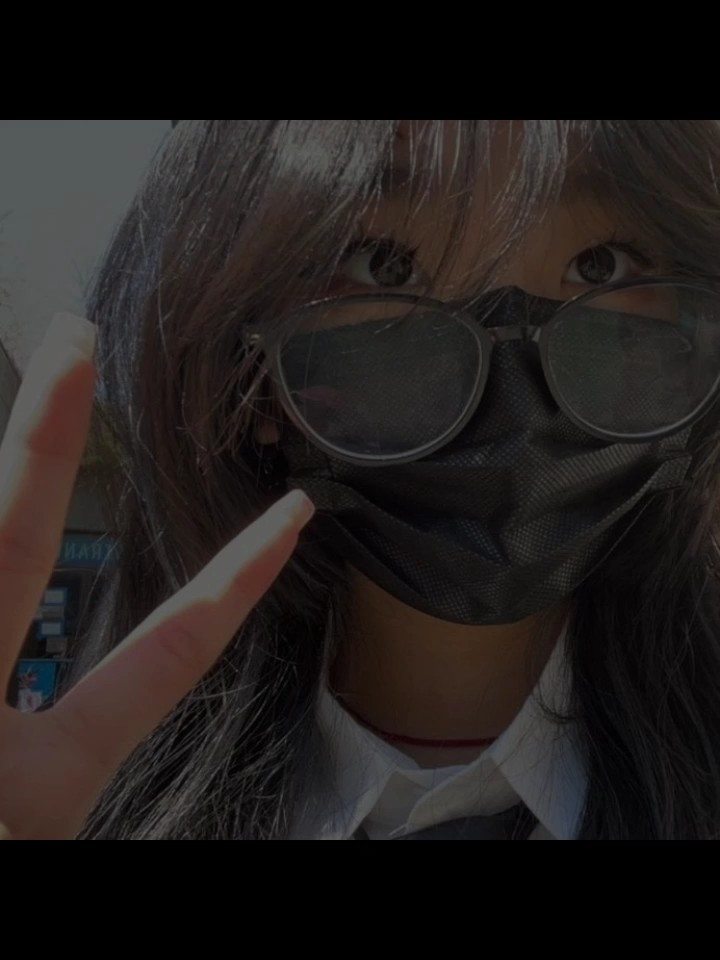 AHH O GÜZEL GÖZLERİN