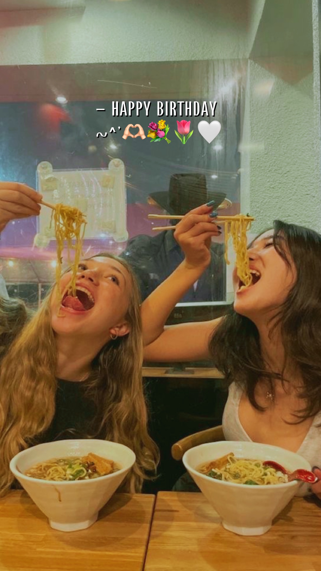 FELIZ ANIVERSÁRIO 