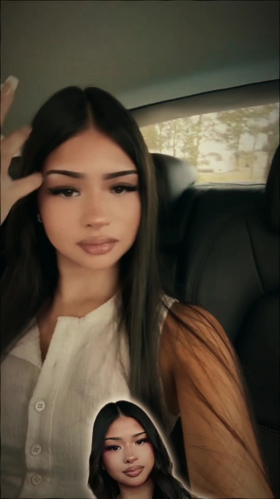 El de los lentes sim