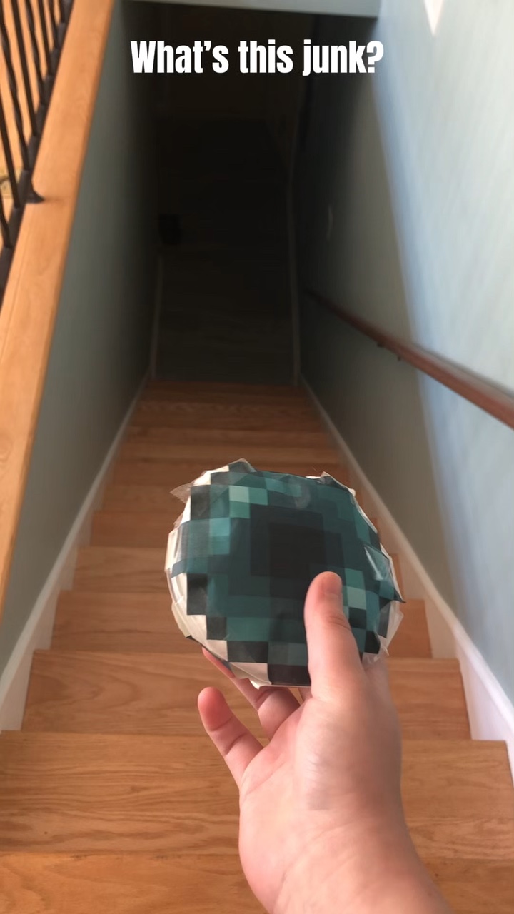 An Enderpearl…