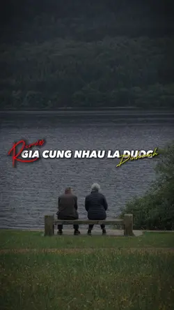 Mình ngồi cùng nhau
