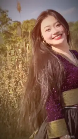 Kuv me nkauj nag 