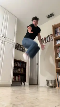 Tren Loncat Versi 37