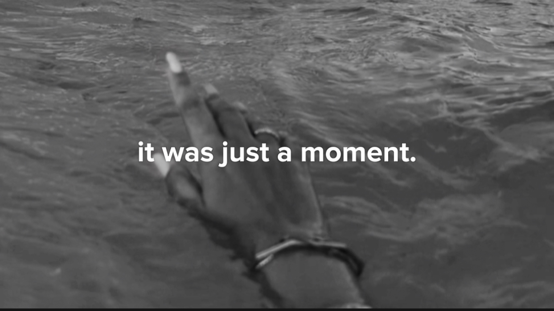 Einen Moment..