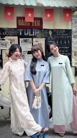 2 ẢNH MÙA XUÂN 🌸🧧