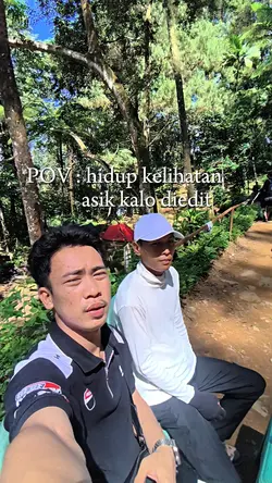 hidup kelihatan asik