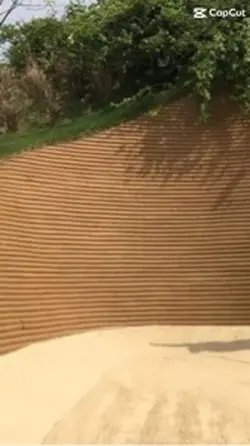 Golf bunker shot