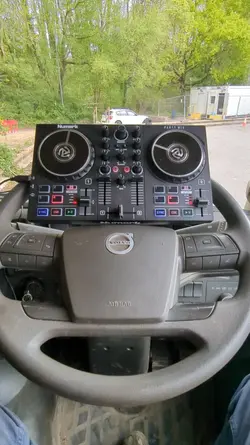 dj mixer