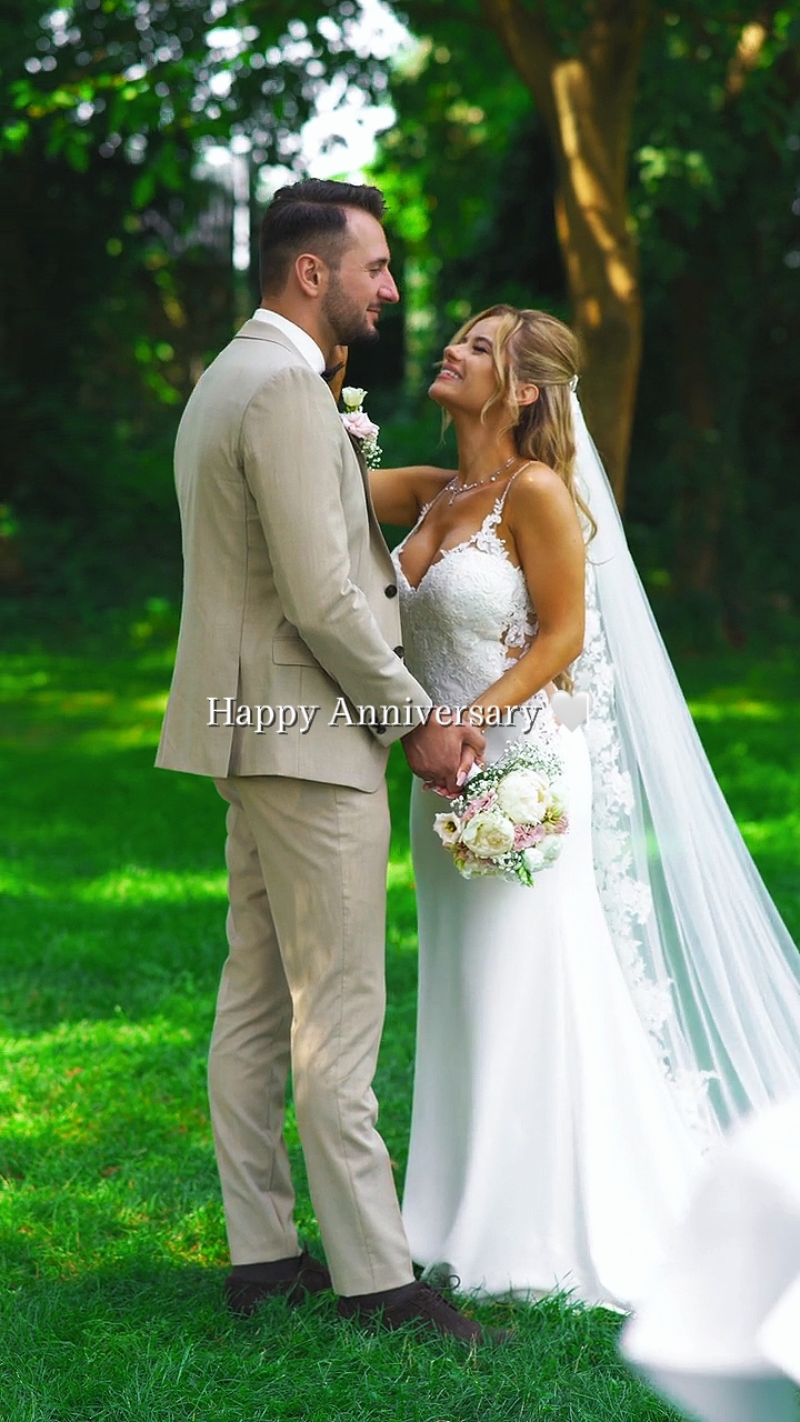 happy anniversary
