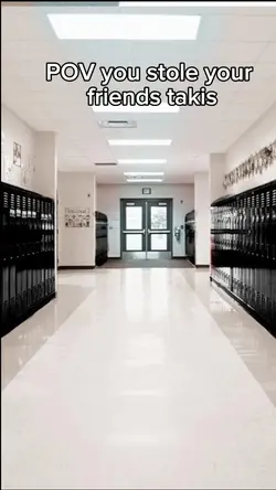 Grinch chasing san..