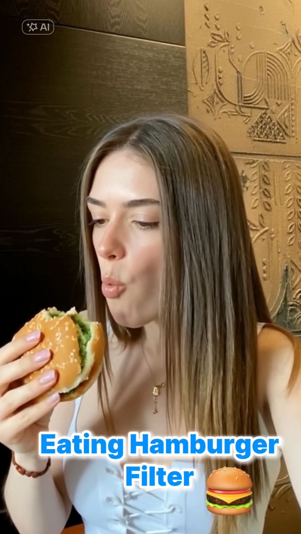 Comiendo hamburguesa Ai