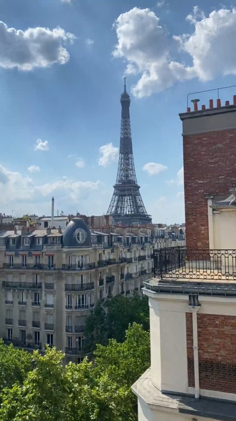 va à paris