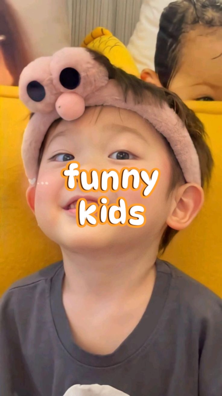 Lustige Kinder 