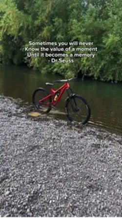 Bike in da river