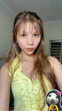 ចូលចិត្តខឹង☹️🤍